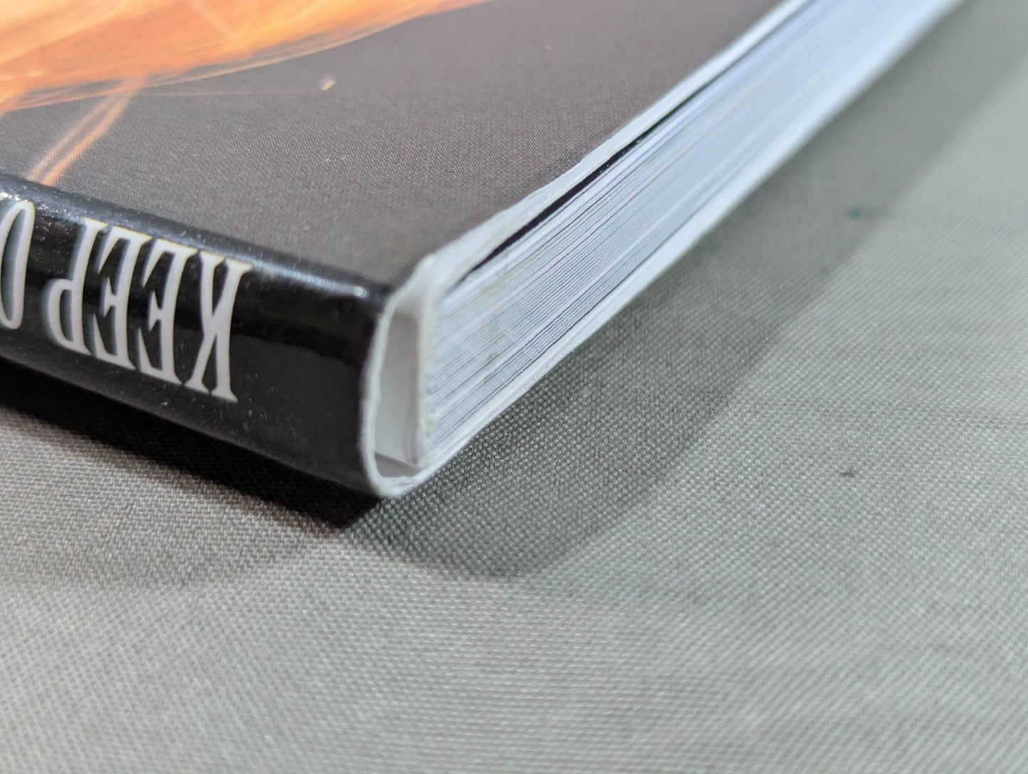 【hand signed autograph】 Megumi Kudo Photo gallery KEEP ON RUNNING MEGUMI KUDO