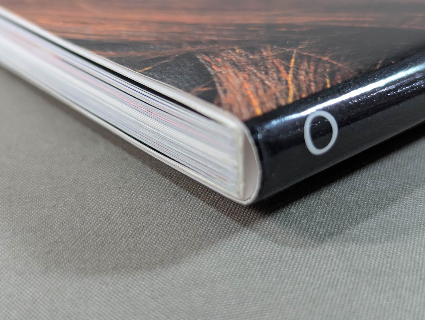 【hand signed autograph】 Megumi Kudo Photo gallery KEEP ON RUNNING MEGUMI KUDO