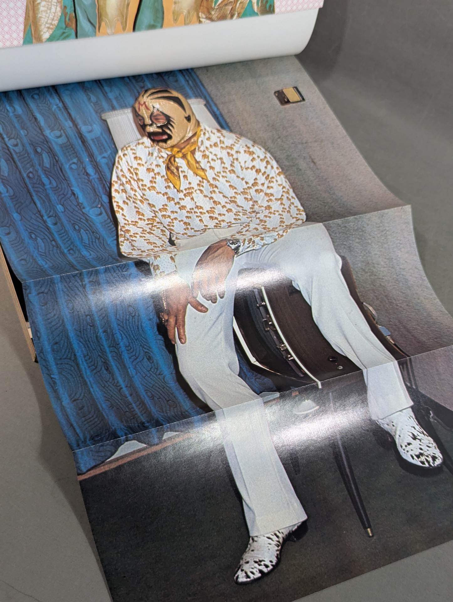 Mil Mascaras  Its Brilliant World