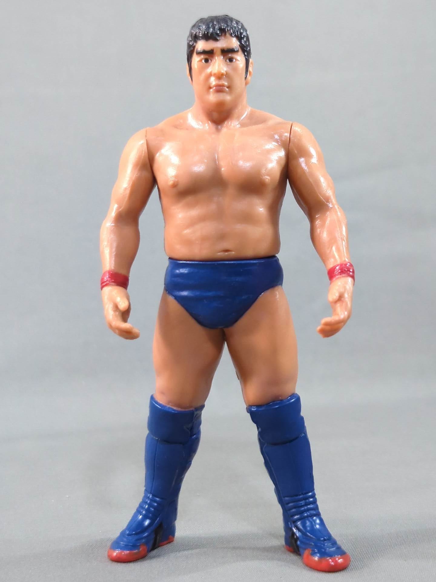 Nobuhiko Takada (blue pants)