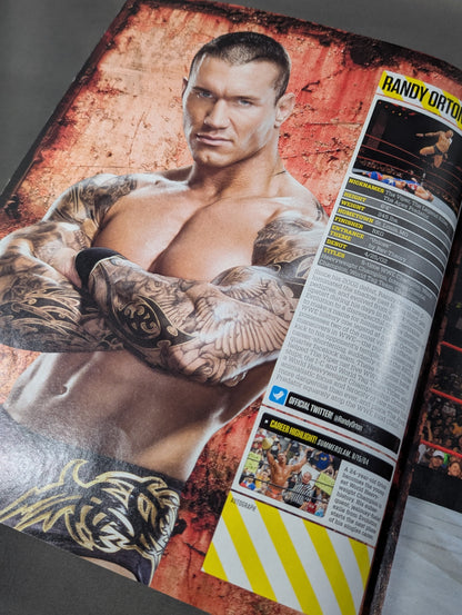 WWE SUPERSTAR YEARBOOK OFFICIAL ROSTER