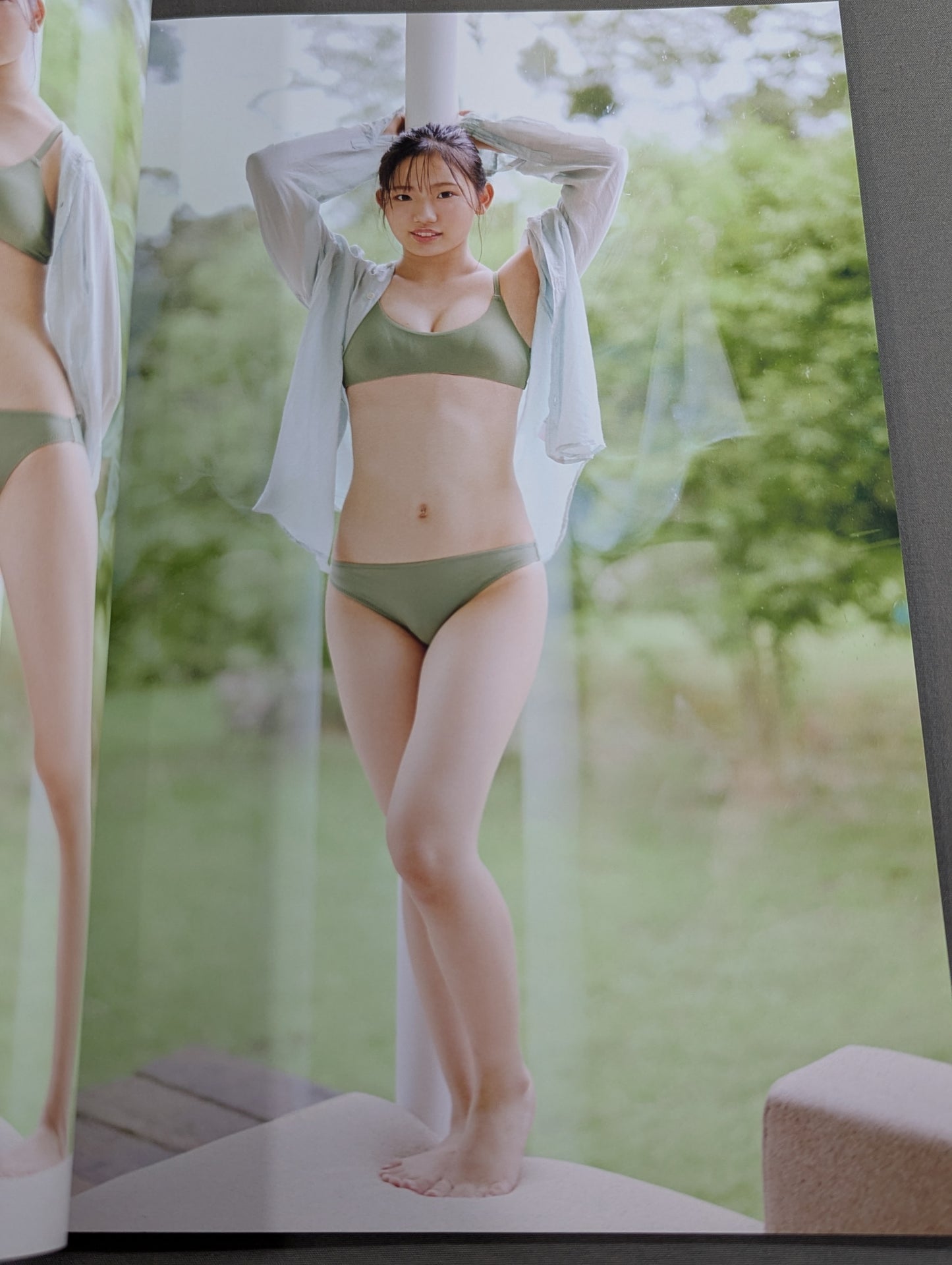 天咲光由 1st写真集 はじめて。
