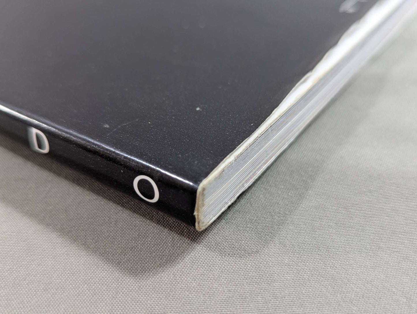 【hand signed autograph】 Megumi Kudo Photo gallery KEEP ON RUNNING MEGUMI KUDO