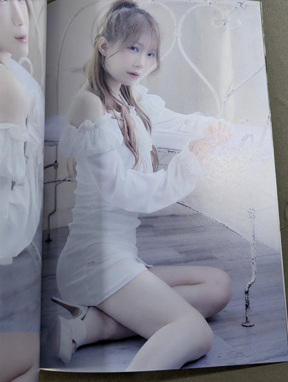 【hand signed autograph】 Saki Kashima Photo Collection Bean sprouts (-Premium Ver.-)