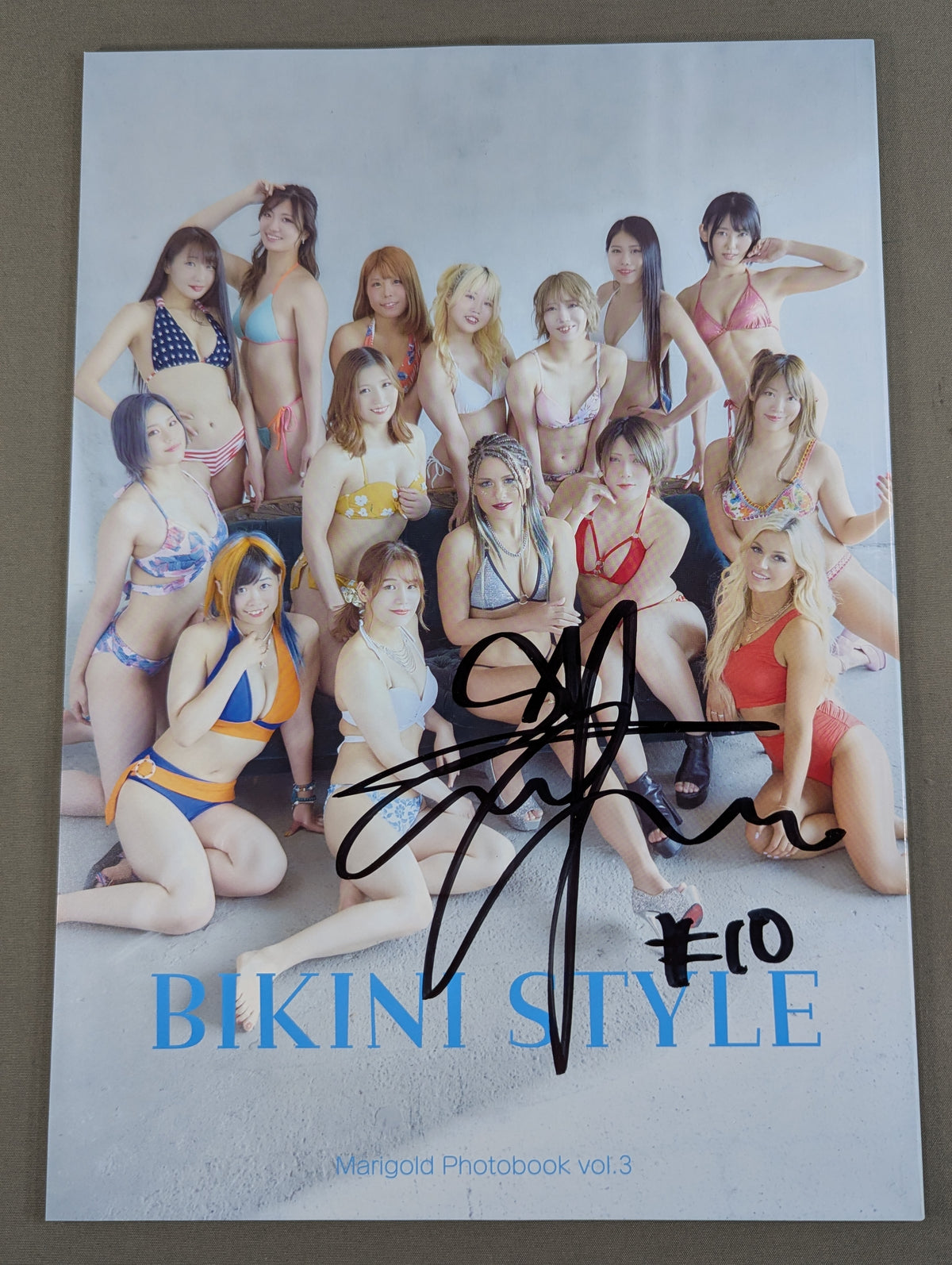 【ジュリア 直筆サイン入り】マリーゴールド 写真集 BIKINI STYLE