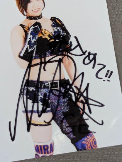 MIRAI hand signed autograph  photo (A-3)