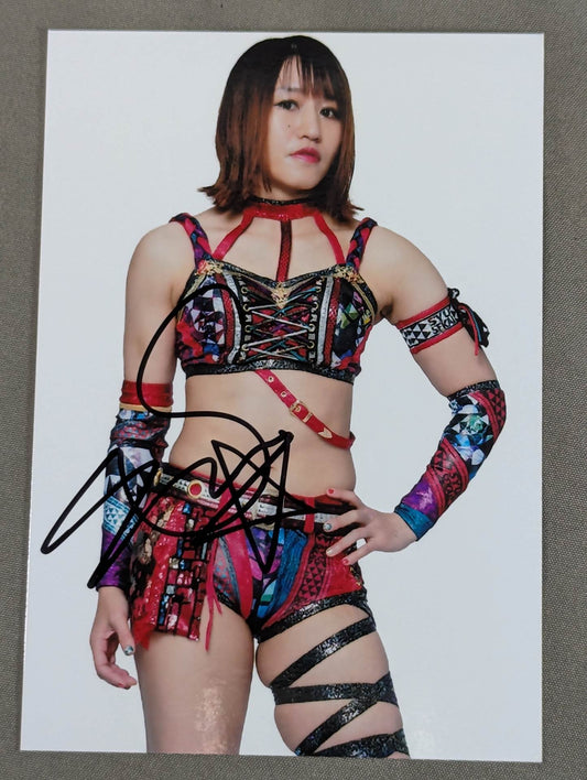 Zhu Li hand signed autograph  photo (A-1)