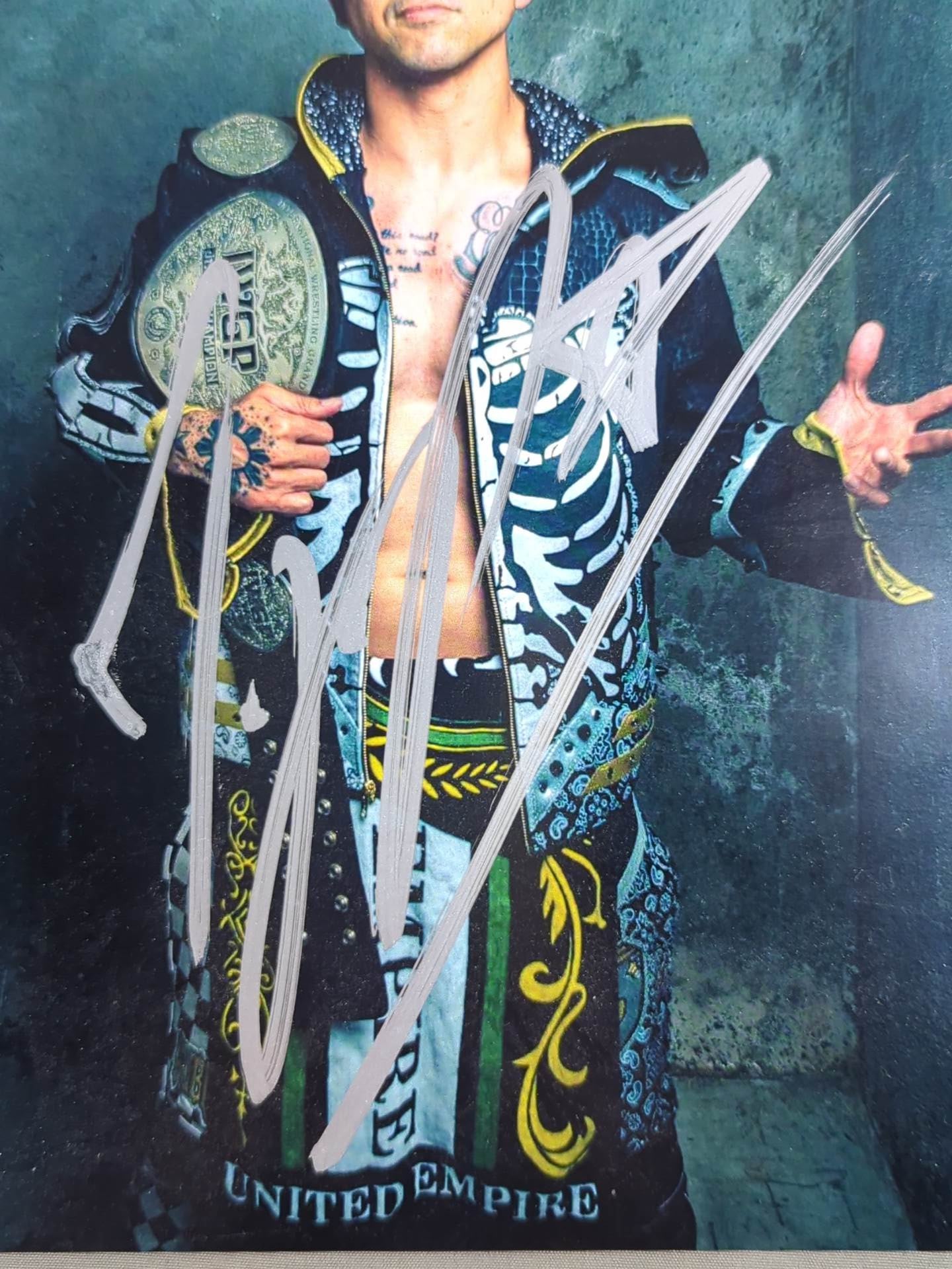 TJP hand signed autograph  Pro-Photo (A-2)