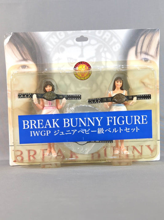 BREAK BUNNY IWGP JUNIOR HEAVYWEIGHT BELT SET BREAK BUNNY FIGURE