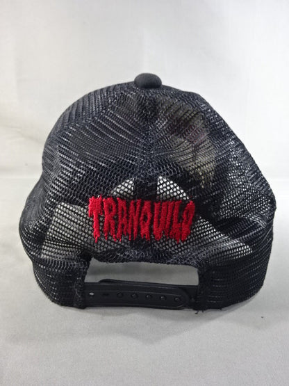 L・I・J「TRANQUILO」メッシュキャップ(ブラック×レッド)