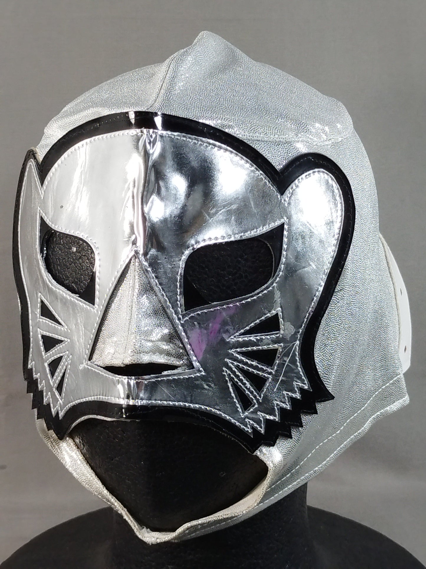 シルバー・パンテル