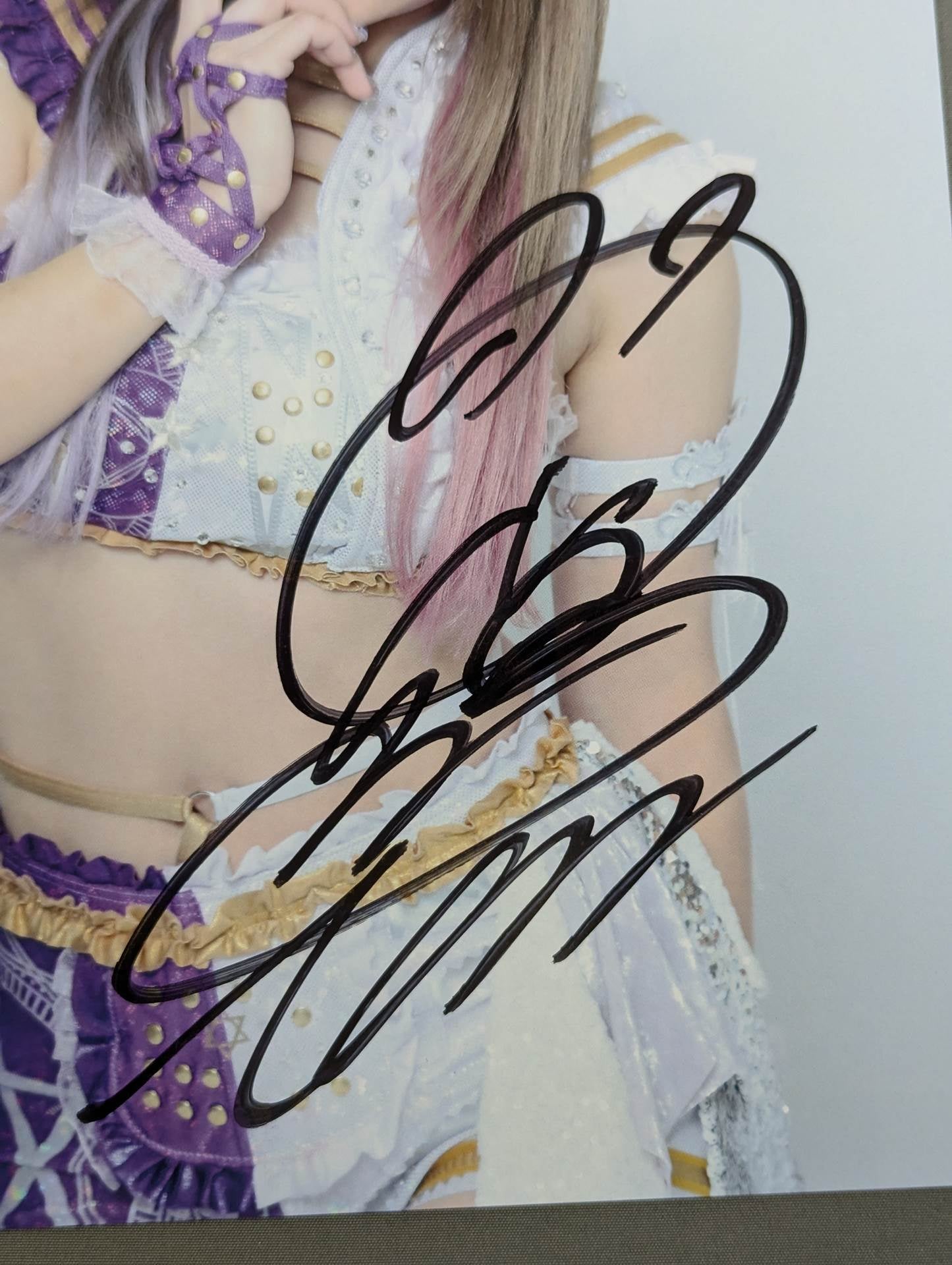 中野たむ 直筆サイン入り スターダムポートレート(T-2)
