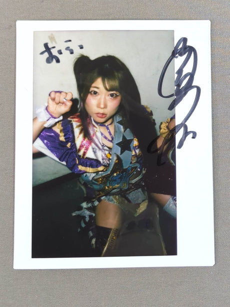 Tam Nakano  hand signed autograph  Cheki (M-9)