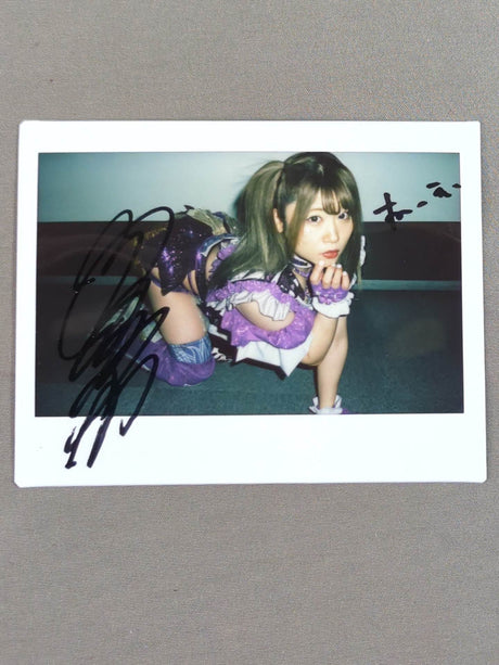 Tam Nakano  hand signed autograph  Cheki (N-6)