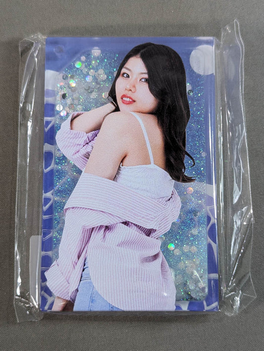 葉月 オイルインアクキー 私服