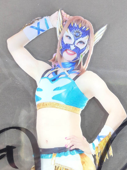 【hand signed autograph】  Hummingbird Marigold SHOP IN SHOP Limited Acrylic Panel