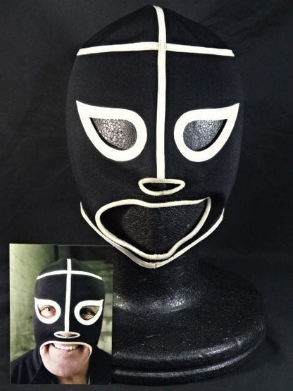 イホ・デ・ブラックシャドー