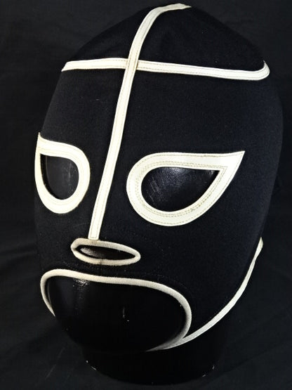 イホ・デ・ブラックシャドー