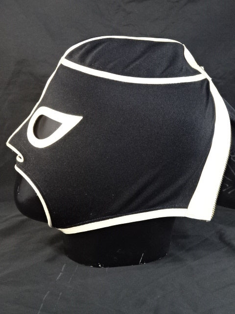 イホ・デ・ブラックシャドー