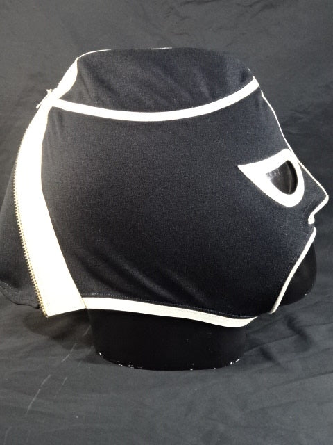 イホ・デ・ブラックシャドー