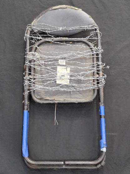 ★ Super fireworks Pro Wrestling worn by him ★ Barbed Wire Chair with Electric Wire
