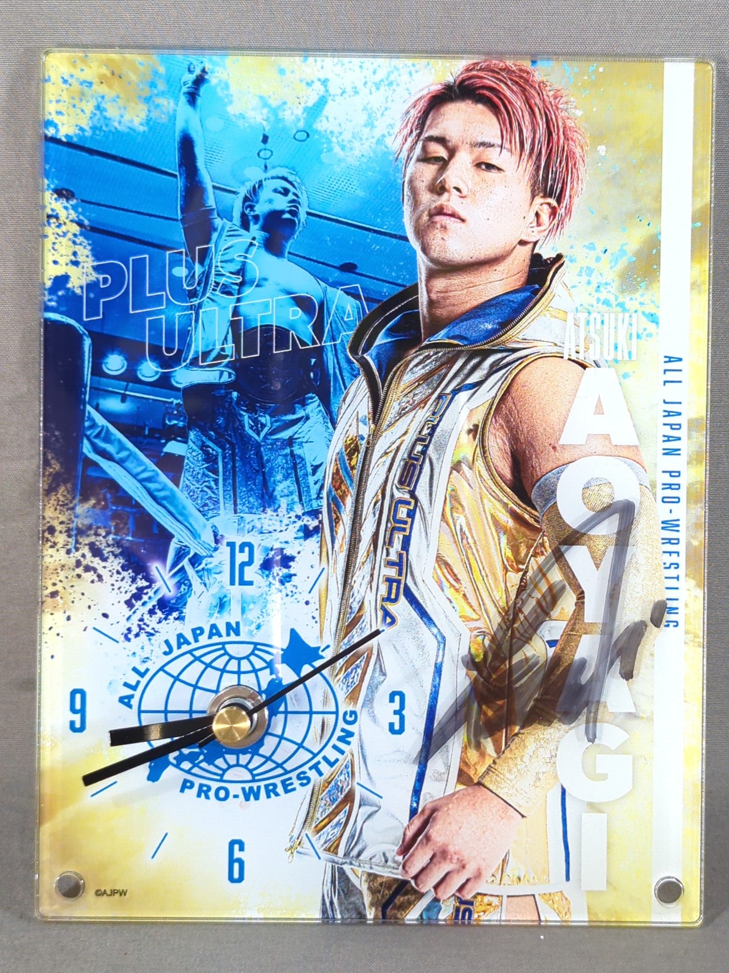 【hand signed autograph】 Atsuki Aoyagi  Acrylic Clock