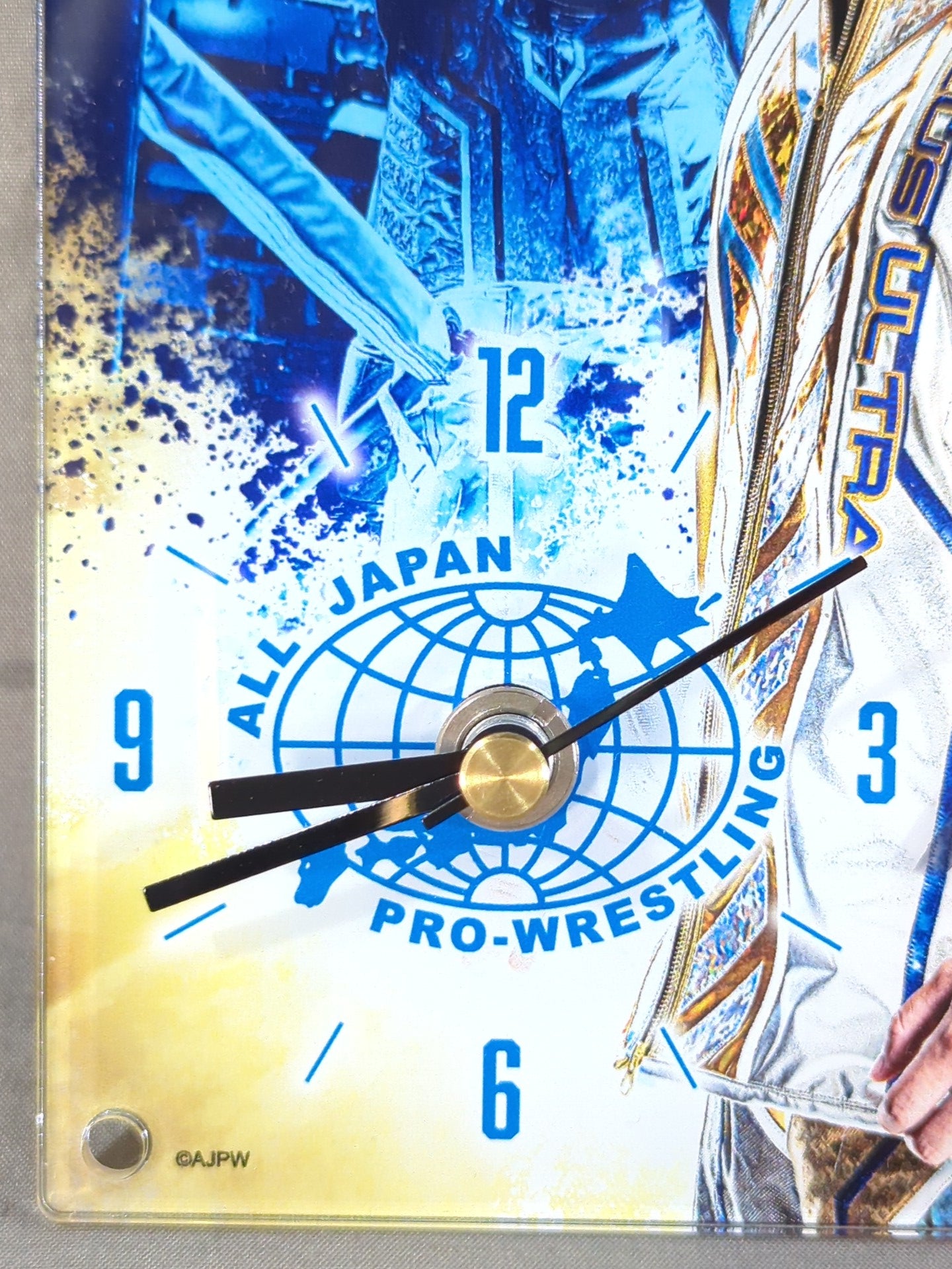 【hand signed autograph】 Atsuki Aoyagi  Acrylic Clock