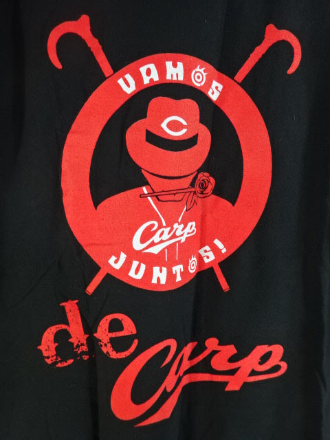 広島東洋カープ×内藤哲也「VAMOS JUNTOS!」Tシャツ②ブラック)