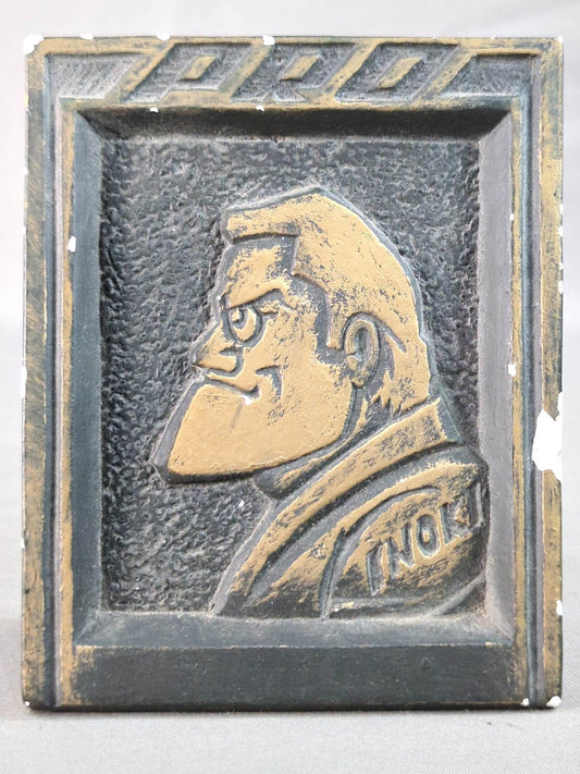 Antonio Inoki  Gypsum Stand