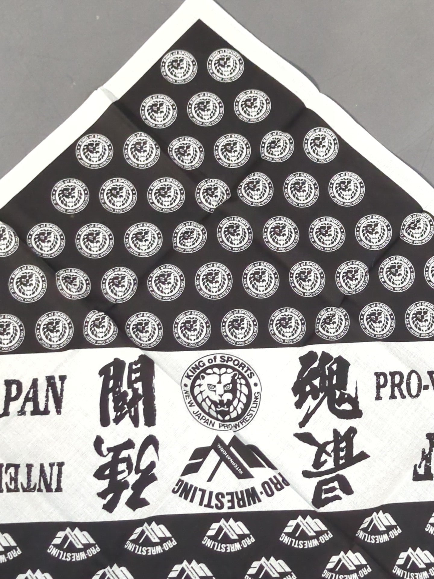 ★ Fighting Spirit vs Strongest ★ New Japan Pro Wrestling vs UWF International Hand towel 