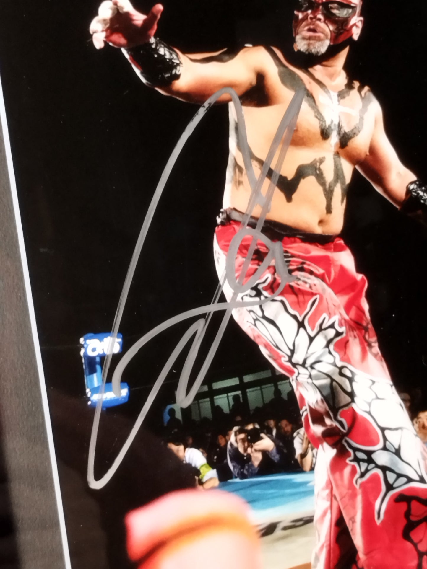 Great  Muta hand signed autograph Photo Frame