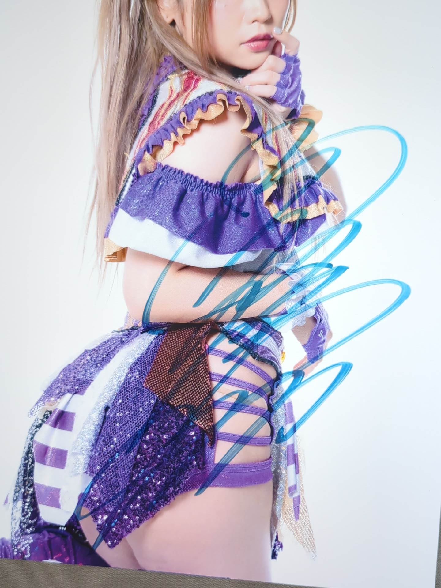 中野たむ 直筆サイン入り スターダムポートレート(V-6) – 闘道館