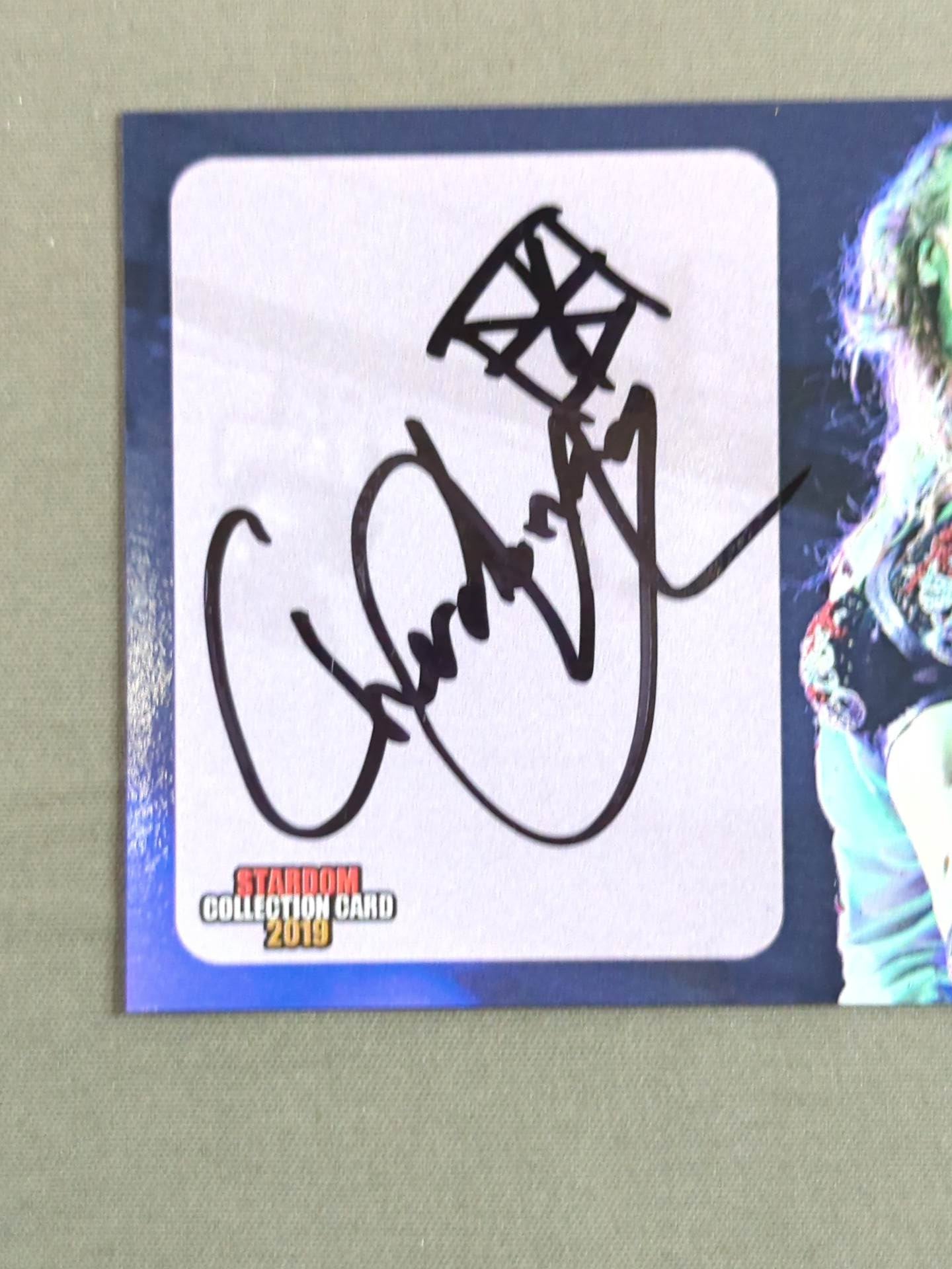 2019 STARDOM COLLECTION CARD シャーダネー 公式サインカード