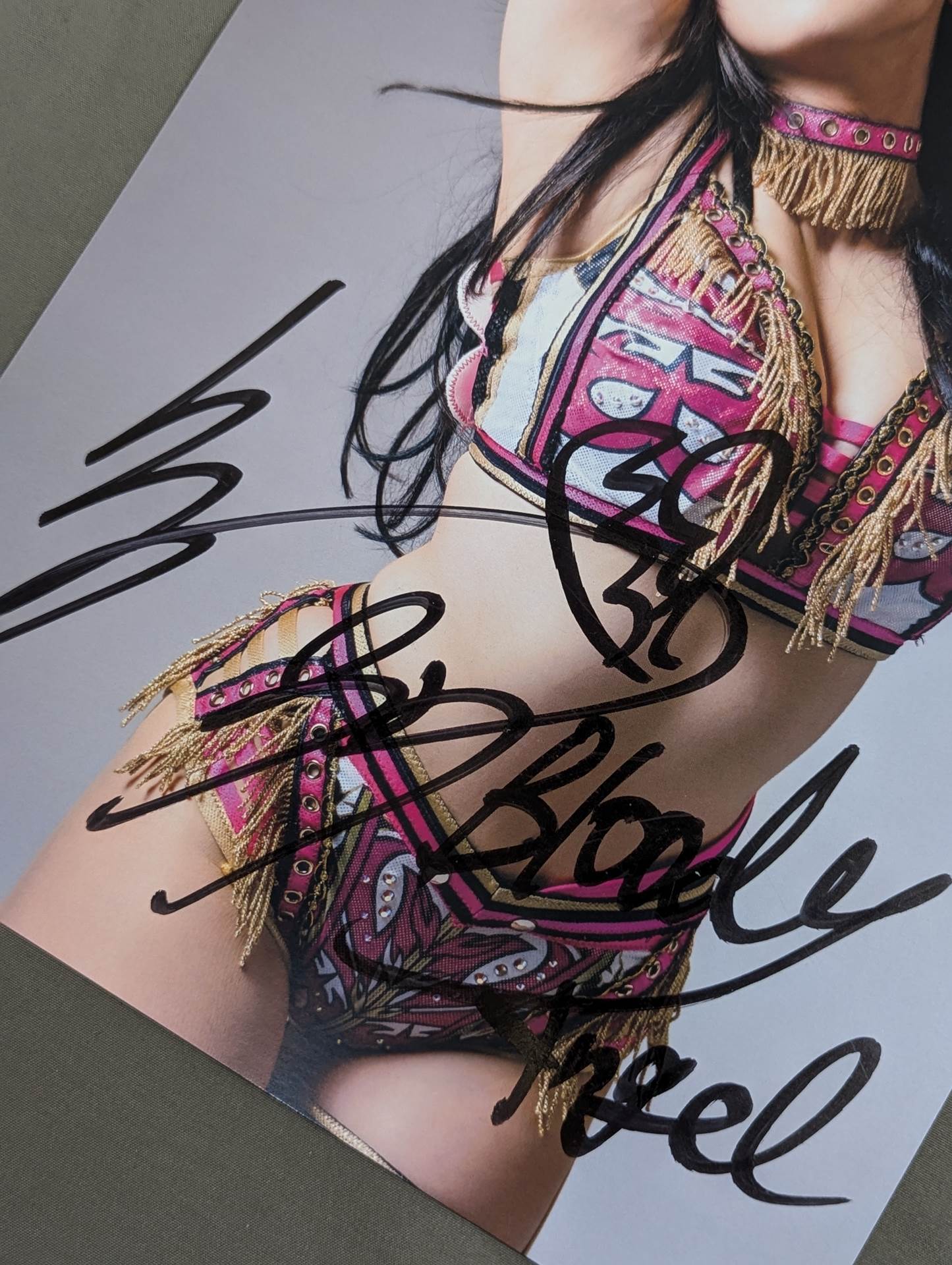 Amazon.co.jp: スターダム 直筆サイン入り ポートレート 白川