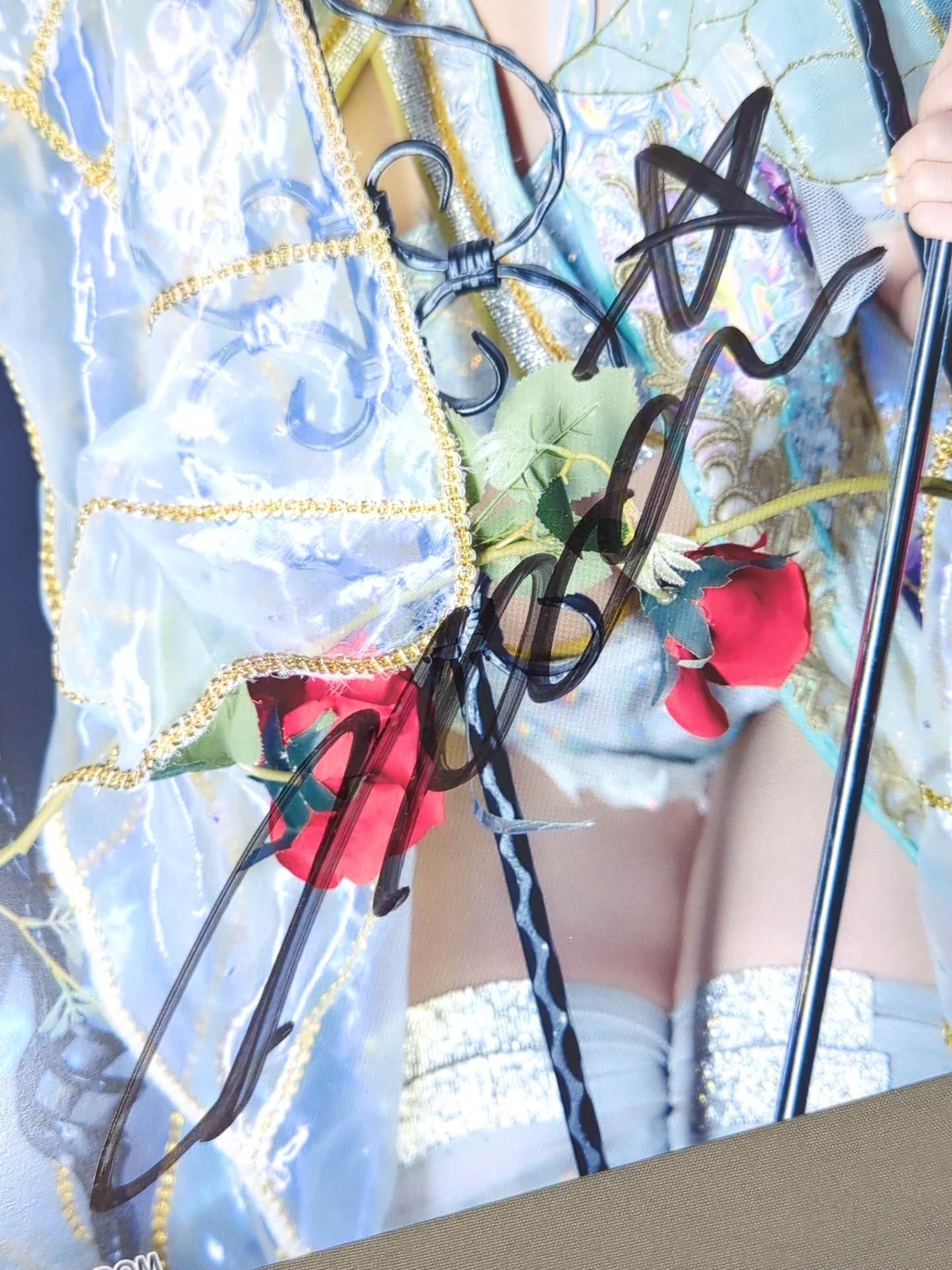 なつぽい 直筆サイン入り スターダムポートレート(L-5)