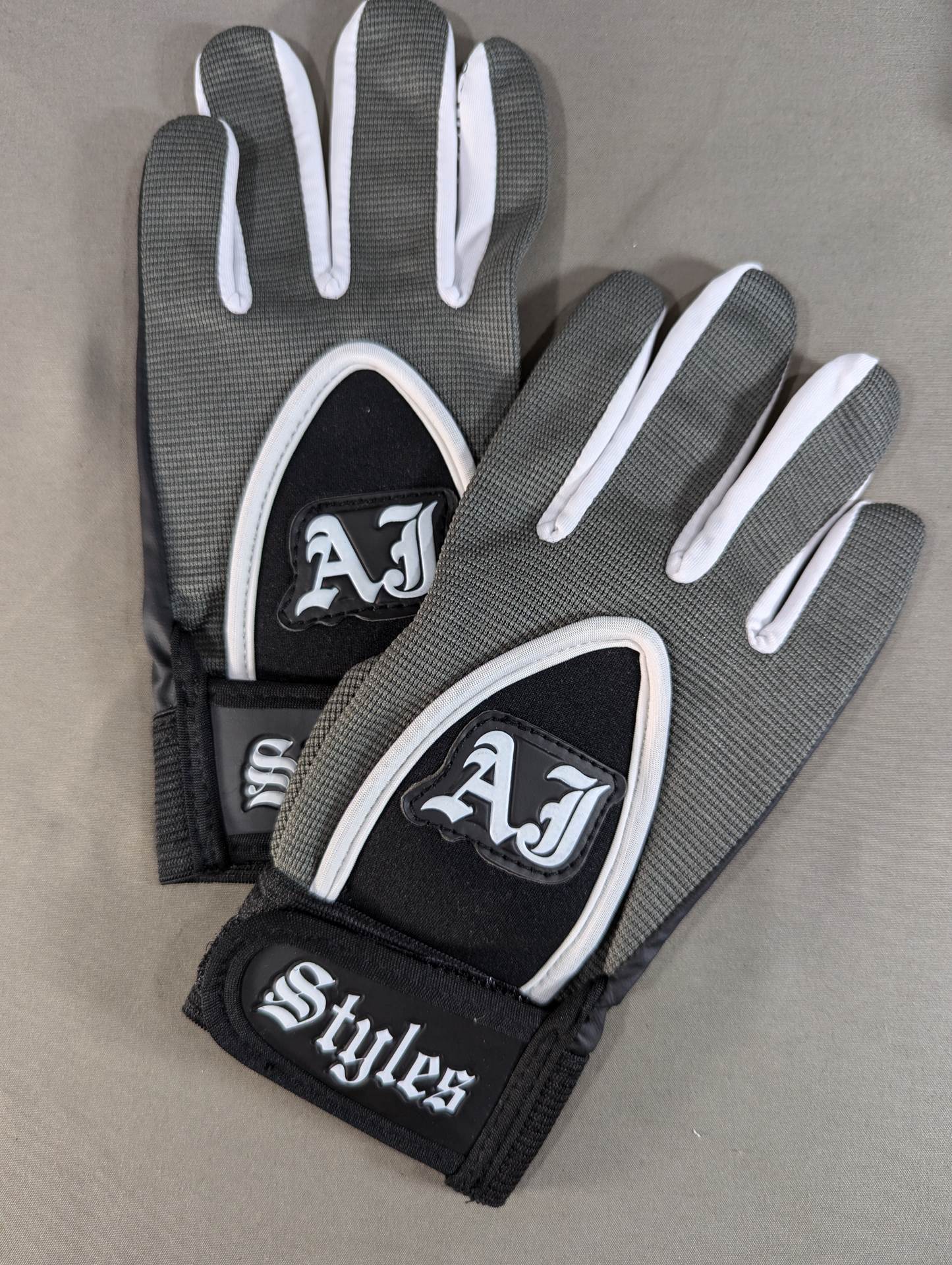 【レア】AJスタイルズ　グローブ　手袋　WWE 新日本プロレス 未開封 レア】AJスタイルズ グローブ 手袋 WWE 新日本プロレス 未開封