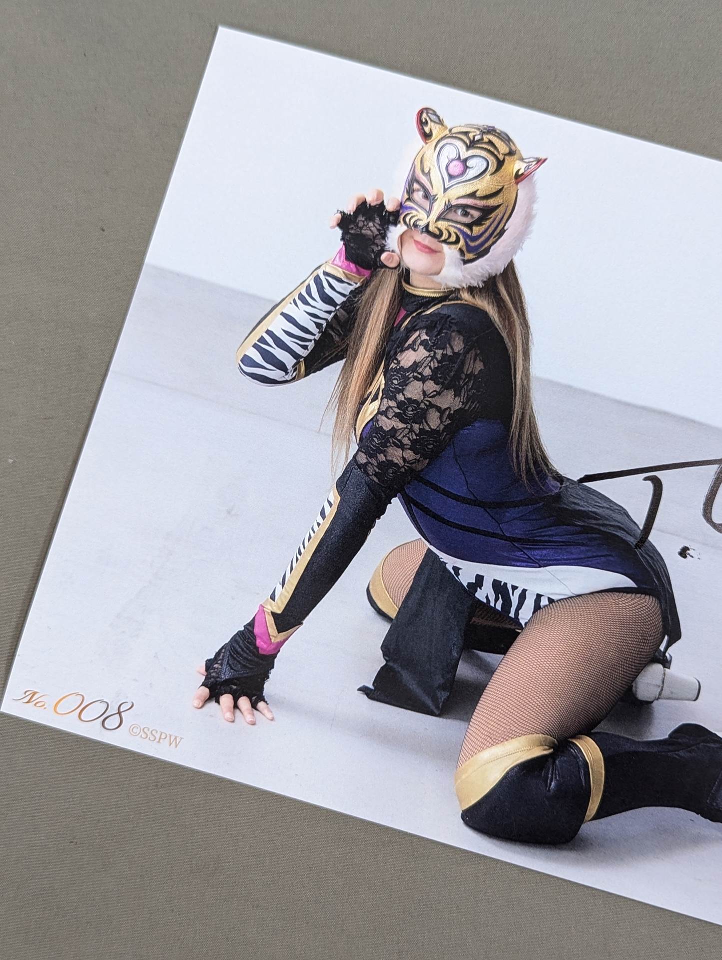 女子プロレス タイガークイーン3Dフィギュア■本人直筆サイン入り/限定物 女子プロレス タイガークイーン3Dフィギュア□本人直筆サイン