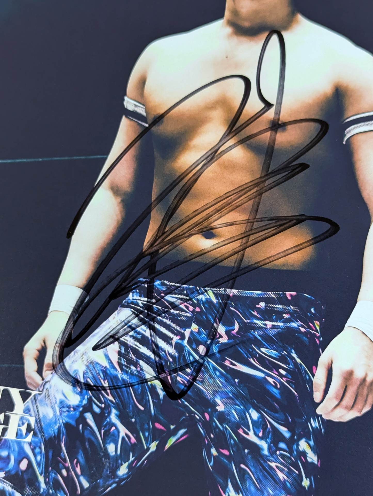 宮脇純太 直筆サイン入り ポートレート(A-1)