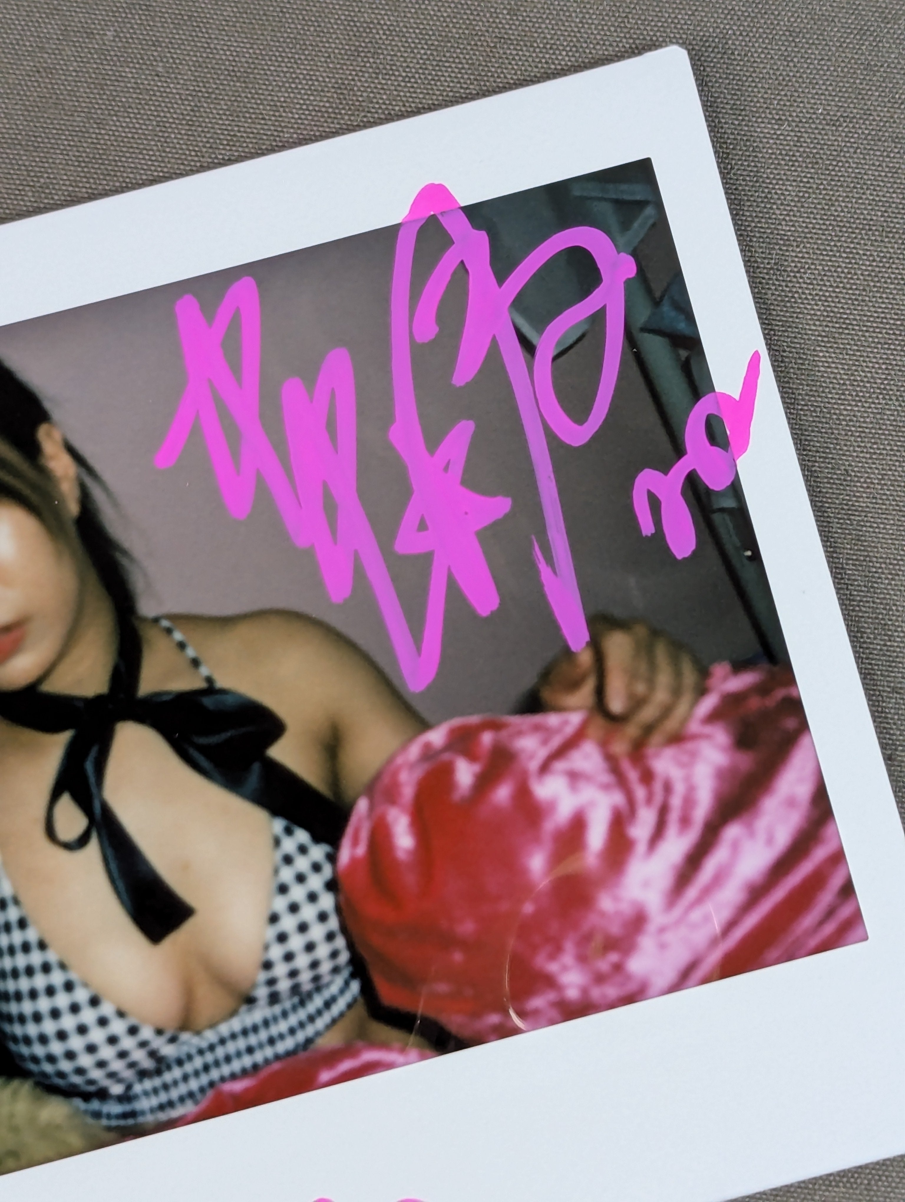 渡辺桃 直筆サイン入りチェキ(E-7) – 闘道館