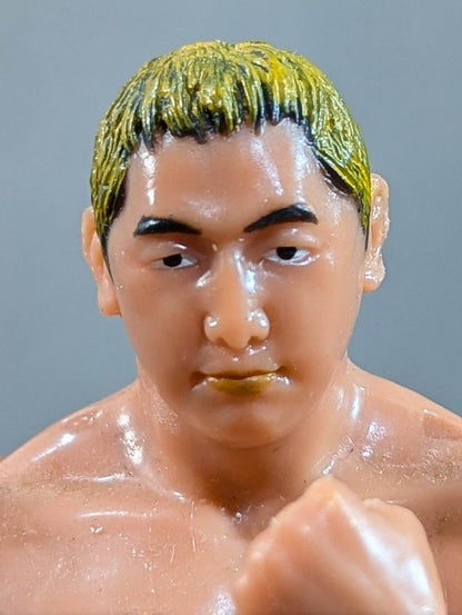 Shinjiro Otani  (blonde)