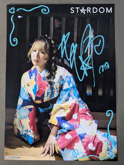 Momo Watanabe  hand signed autograph  Starda Pro-Photo (I-3)