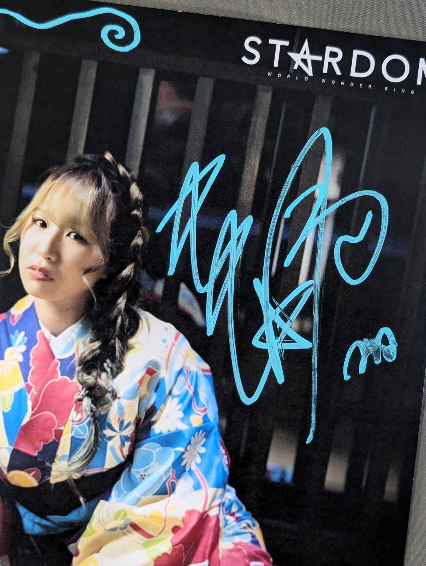 Momo Watanabe  hand signed autograph  Starda Pro-Photo (I-3)