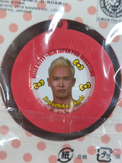 ★ハローキティ×オカダ・カズチカ★ 缶バッジ＆ホルダー