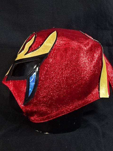 獣神サンダーライガー