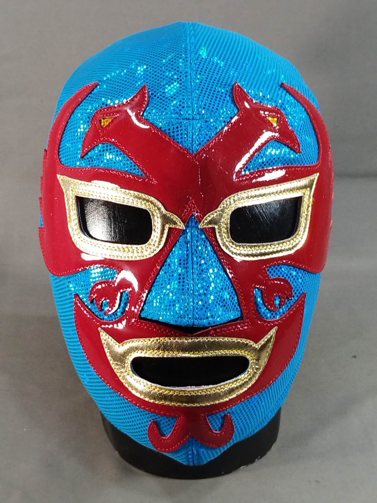 Dos Caras  Jr.