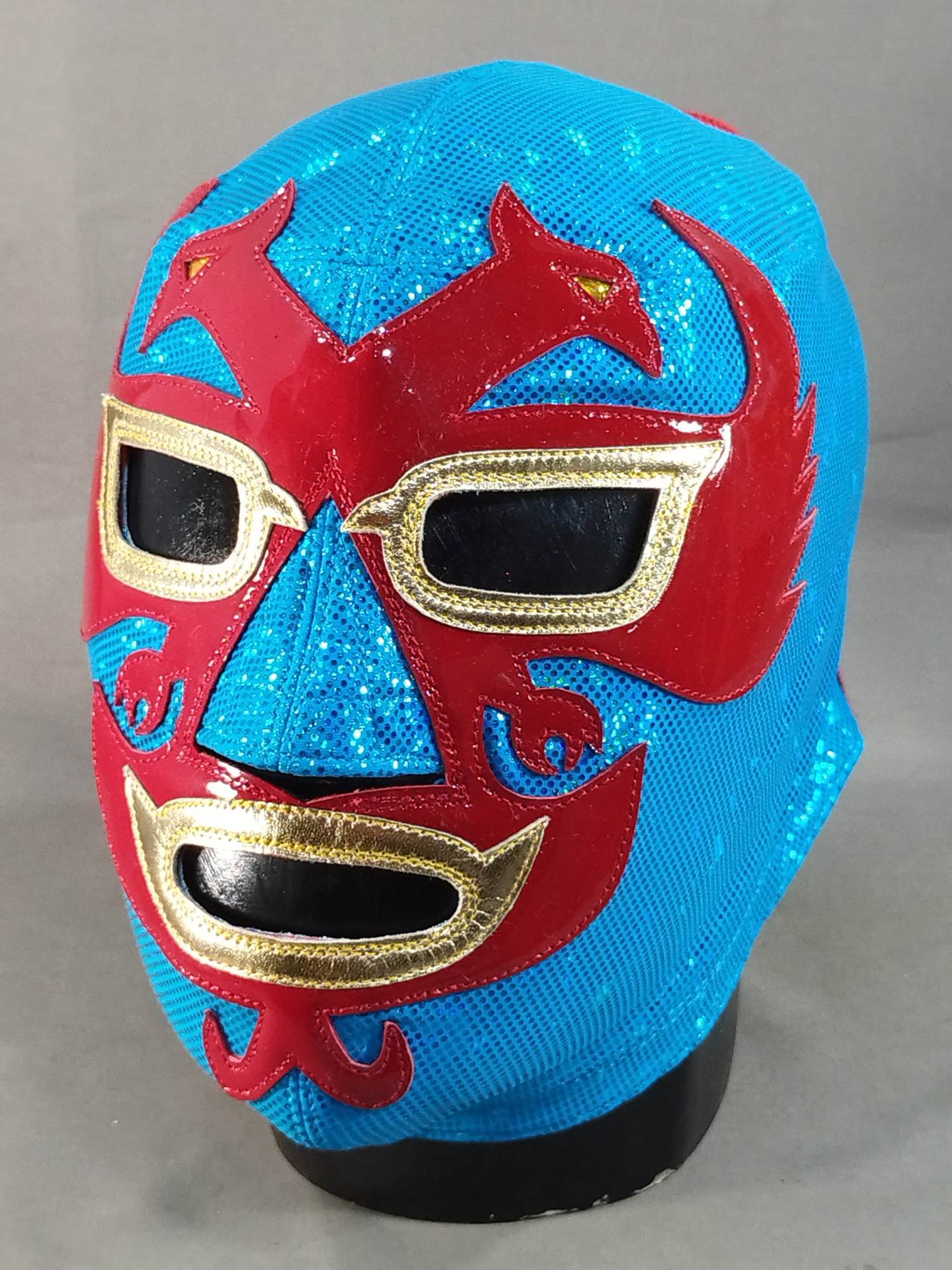 Dos Caras  Jr.