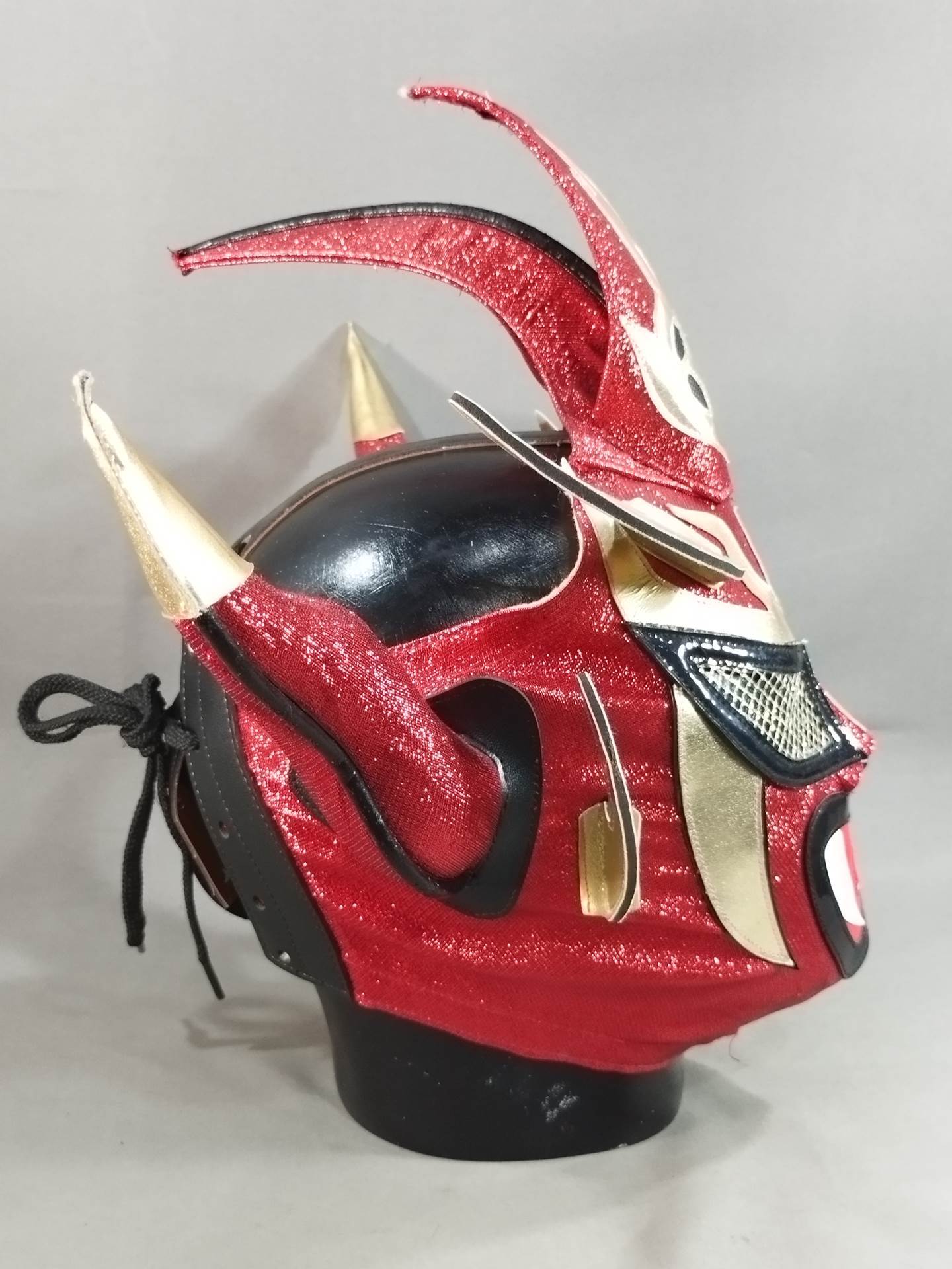 獣神サンダーライガー