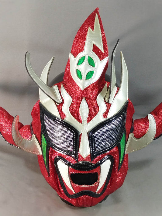 獣神サンダーライガー