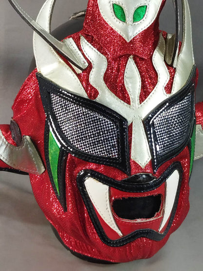 獣神サンダーライガー