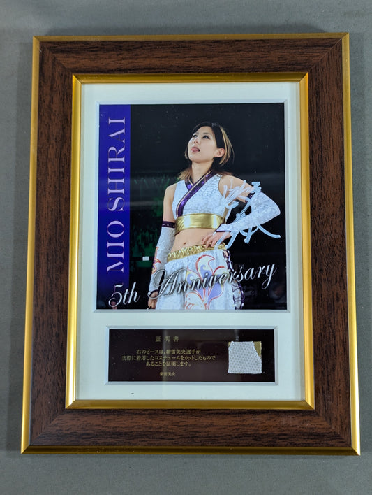 [Hand signed autograph  and costume cut enclosed] Mio Shirai Photo frame